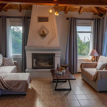 George In Skiathos Трулос