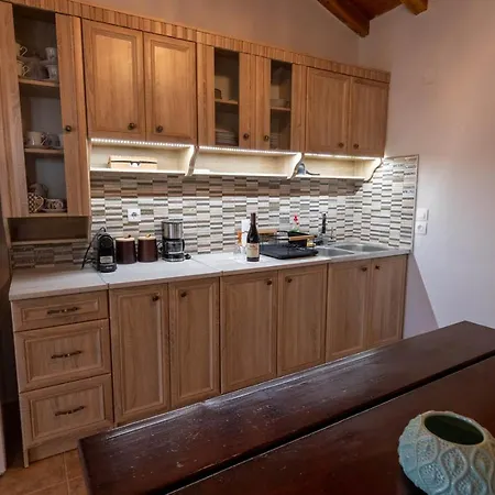 George In Skiathos * Troulos