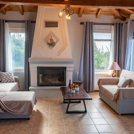 Villa George In Skiathos *
