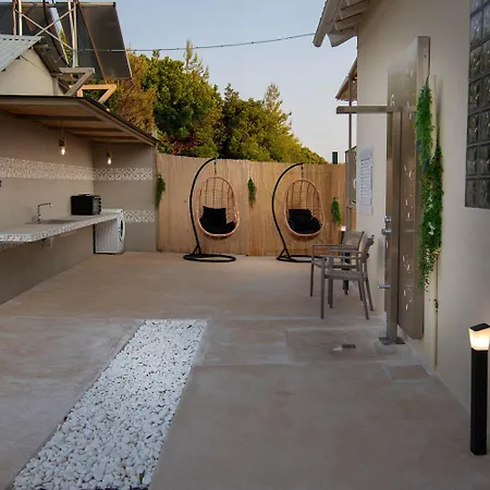 Villa George In Skiathos