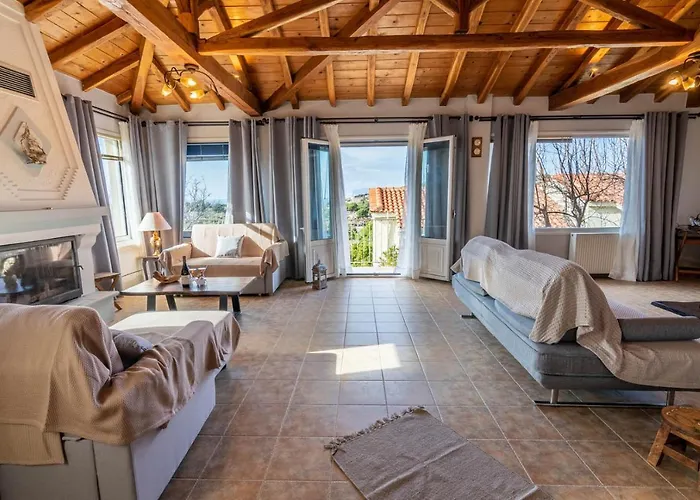 Villa George In Skiathos Troulos