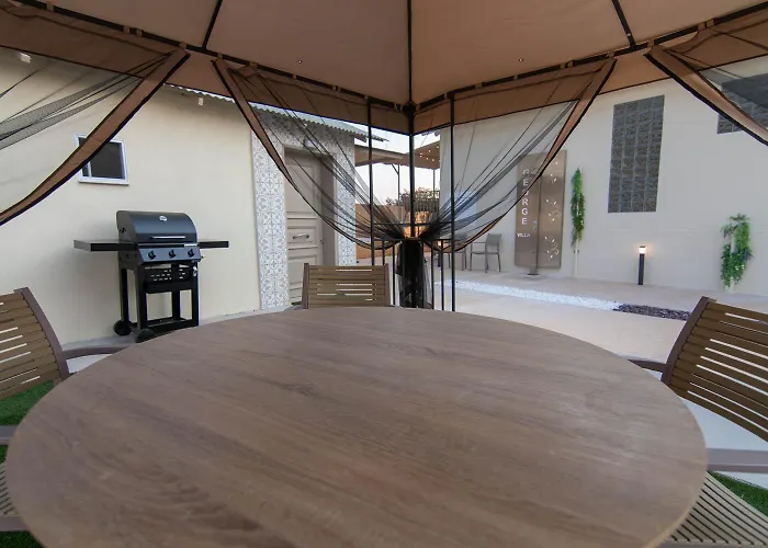 George In Skiathos Villa Troulos