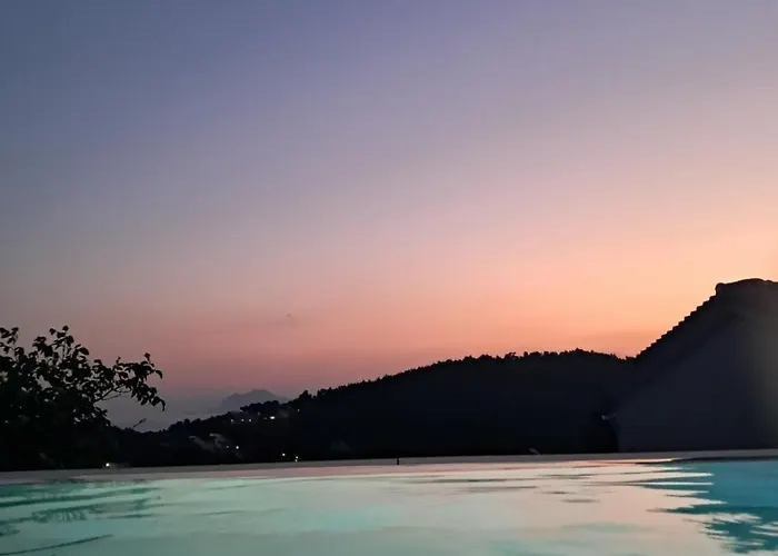 Villa George In Skiathos