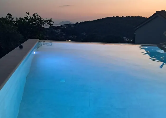 George In Skiathos * Troulos