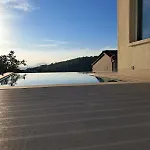 George In Skiathos Τρούλος